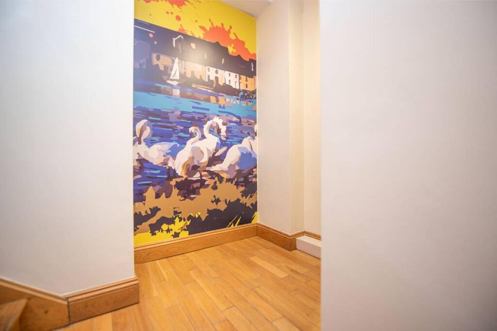 Latin Quarter Luxury Apartment กัลเวย์ ภายนอก รูปภาพ