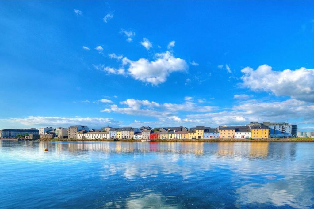 Latin Quarter Luxury Apartment กัลเวย์ ภายนอก รูปภาพ